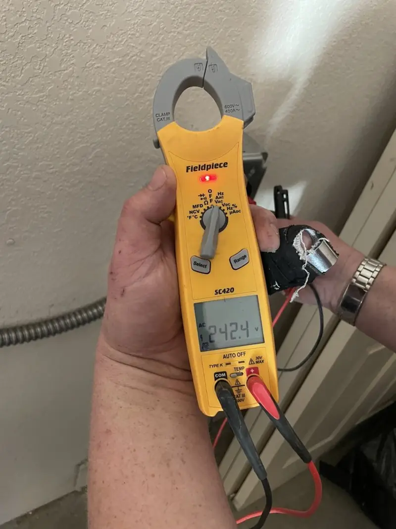 Voltage testing with clamp meter during Generator Installation in Goulds